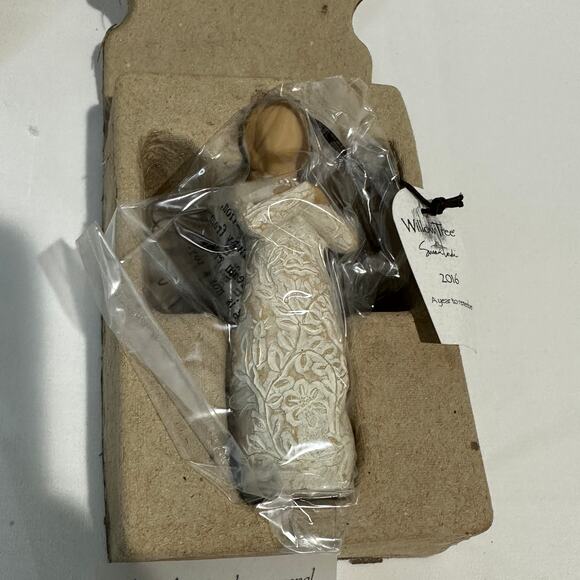 NEW Willow Tree Ornament 2016 "Happy Day Happy Year" + Tag & Original Box #27561 - Picture 3 of 5